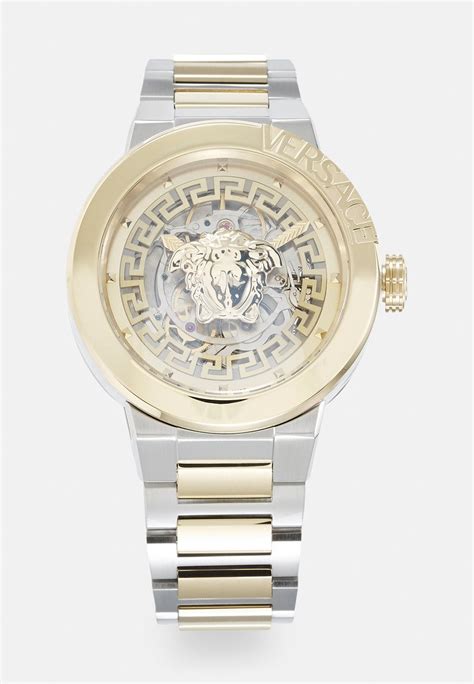 versace watch material